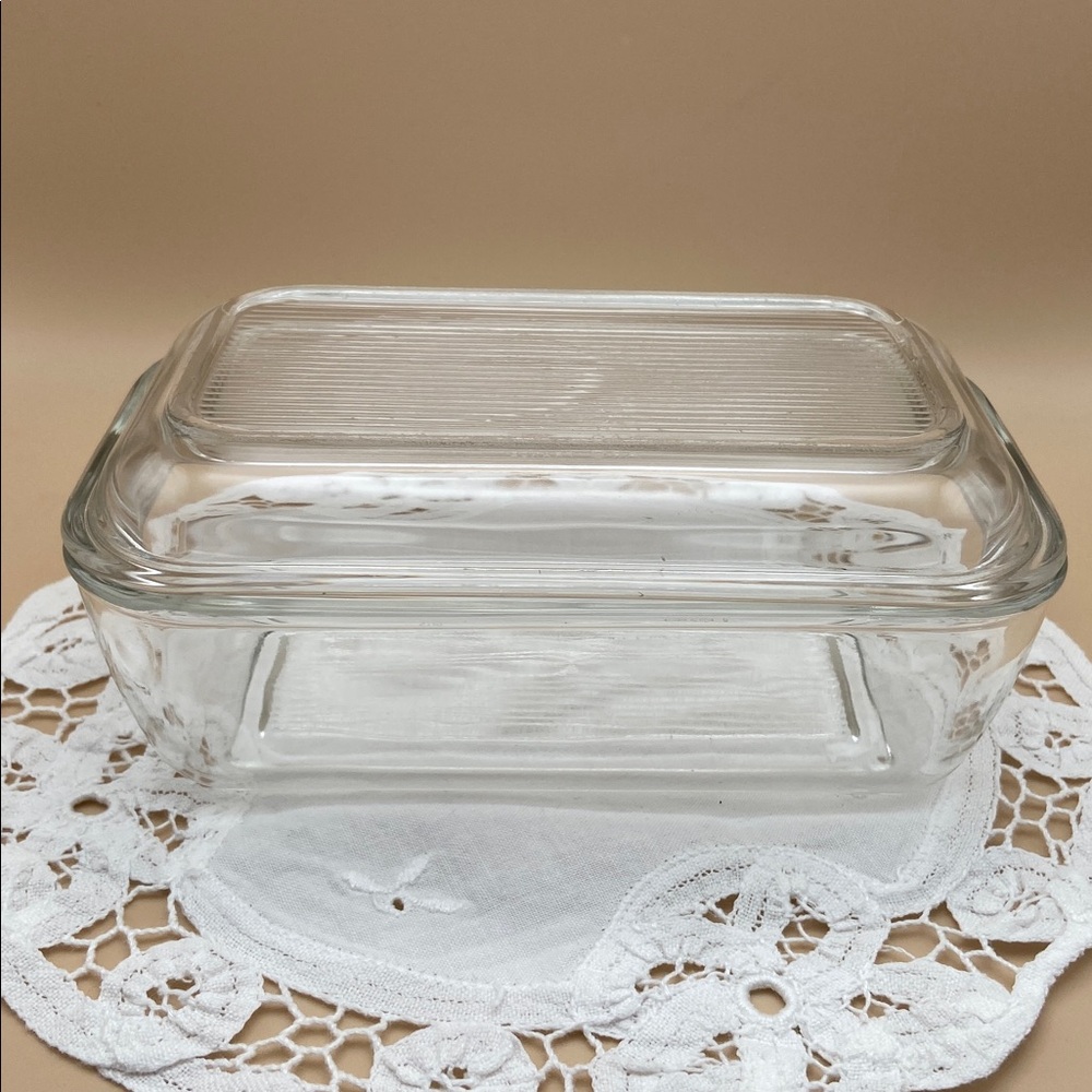 Vintage Arcoroc France Clear Glass Fridgie or Butter Dish